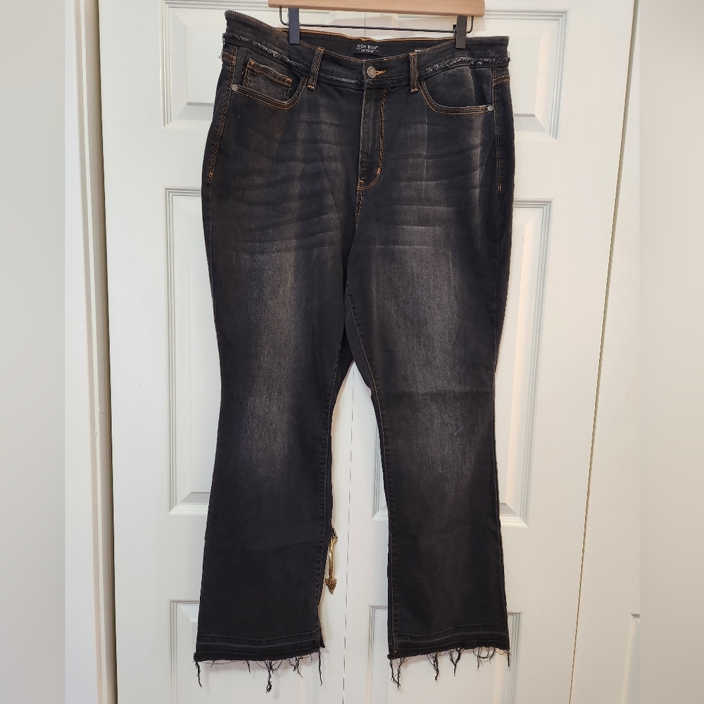 Judy Blue Black Washed Boot Cut Jeans with Raw Hem 20W